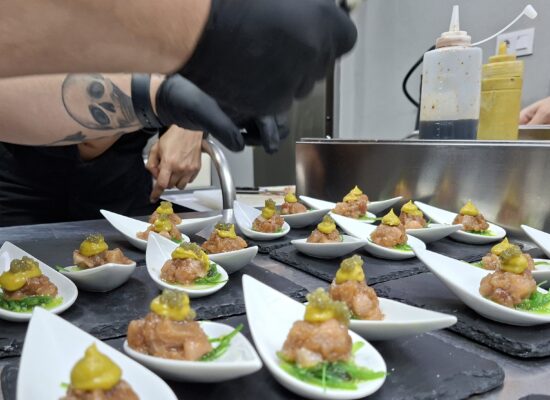 Presentación de Tartar de Atún Rojo